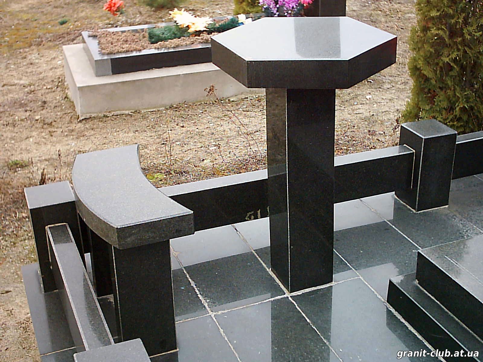 скамейка гранитная для кладбища